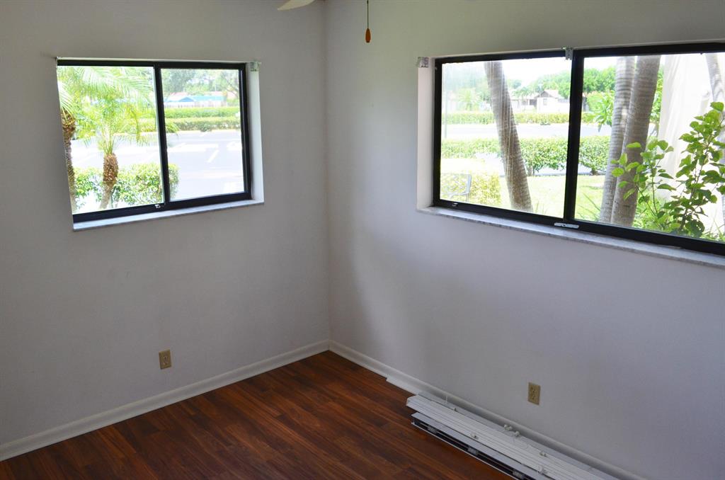 LAS VERDES / OLIVE LEAF CONDO - Residential