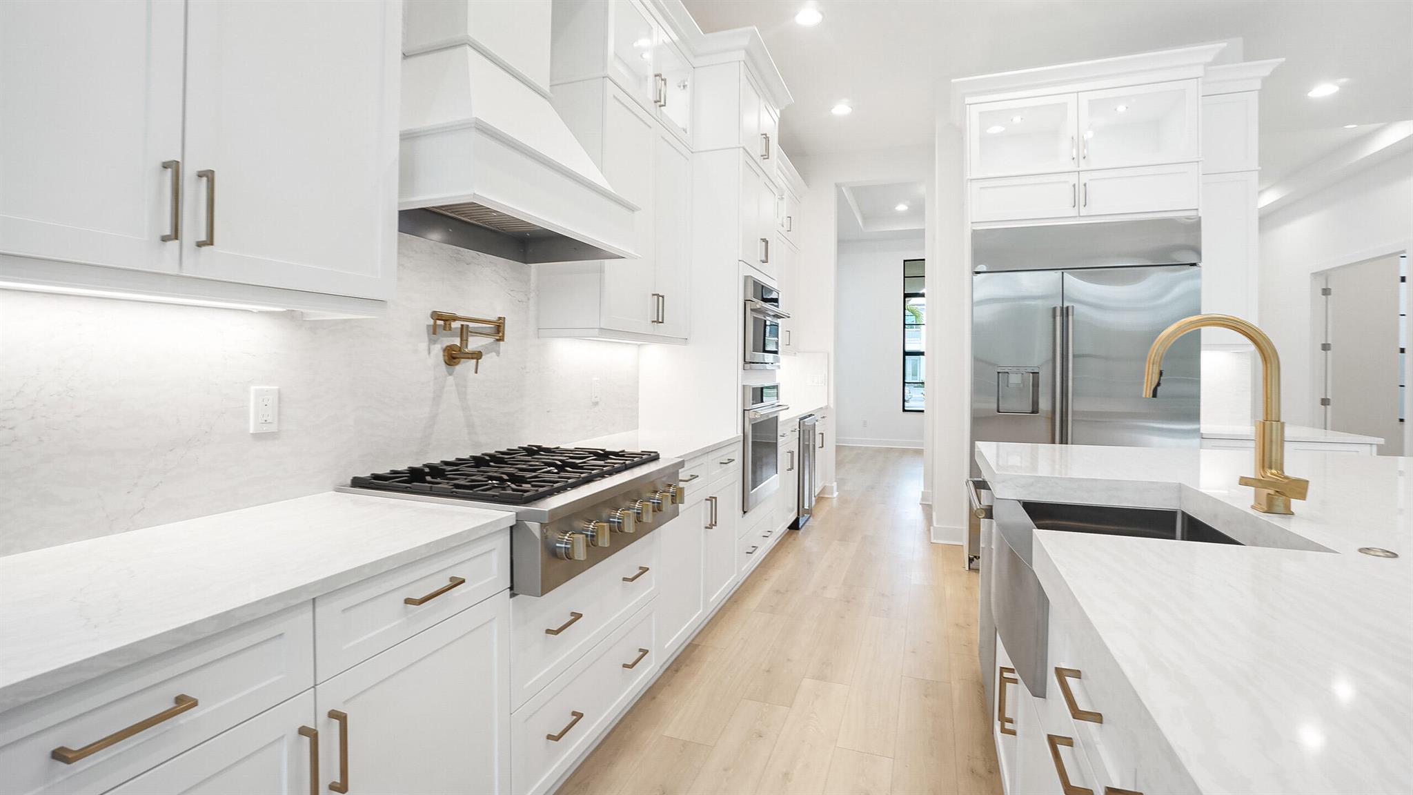 ALTON NEIGHBORHOOD - Residential