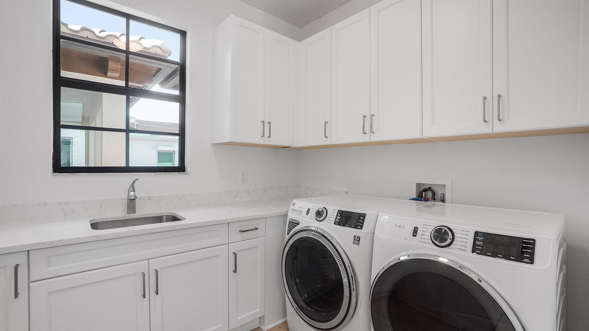 ALTON NEIGHBORHOOD - Residential