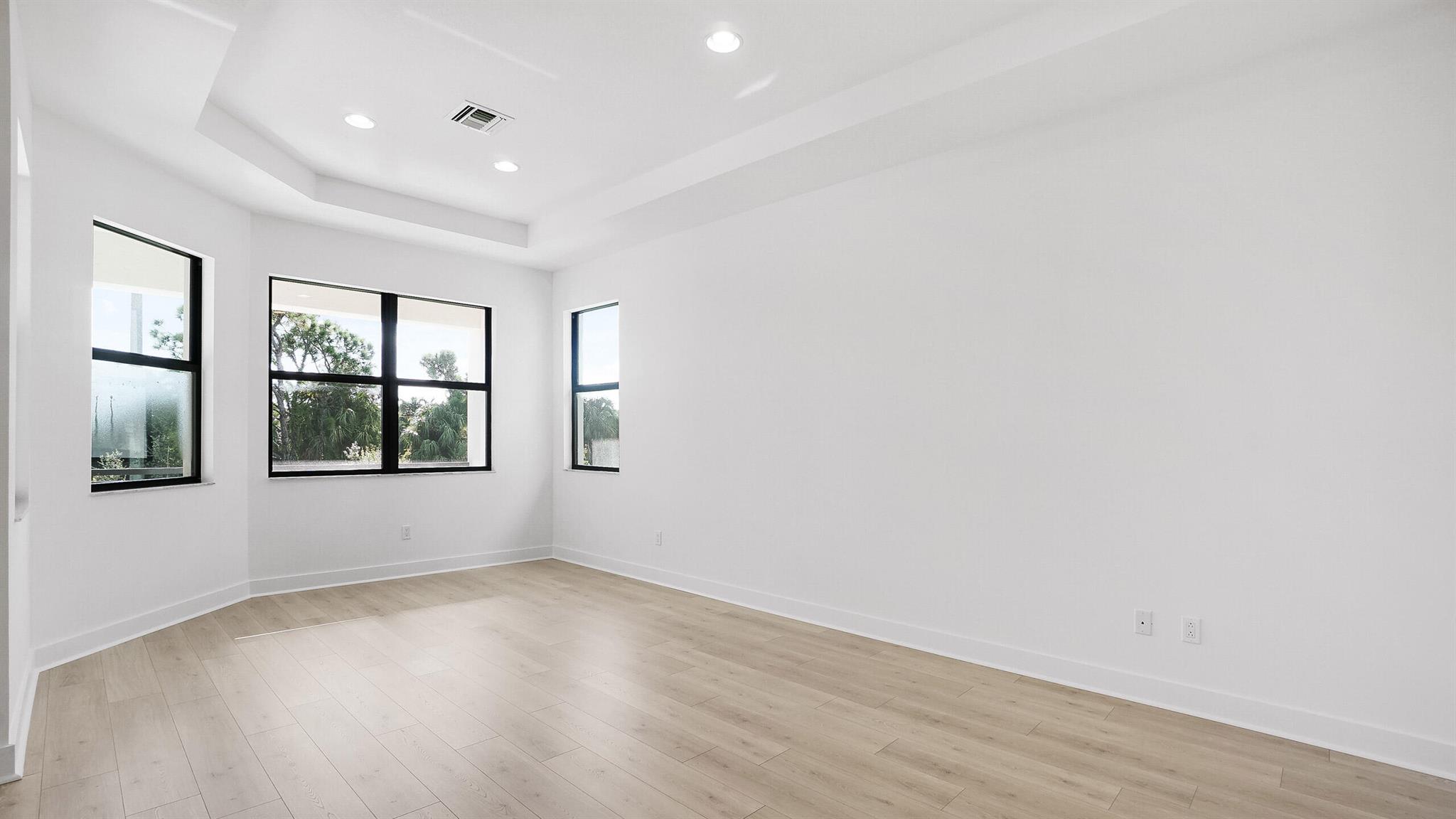 ALTON NEIGHBORHOOD - Residential