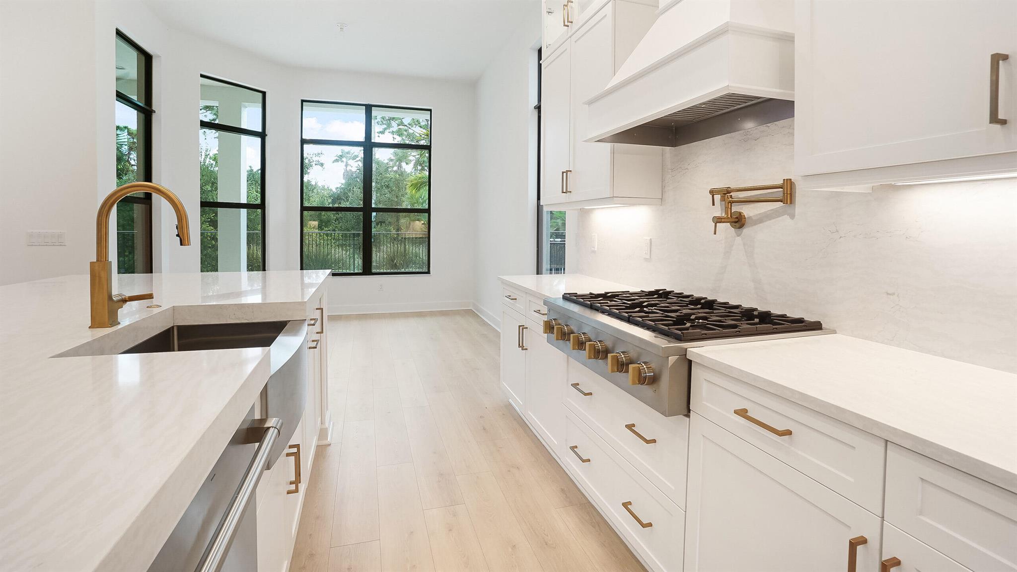 ALTON NEIGHBORHOOD - Residential