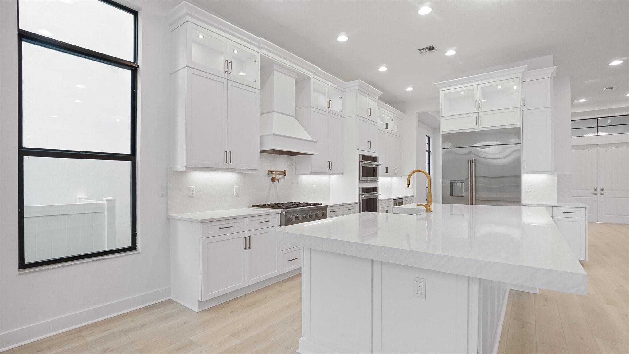 ALTON NEIGHBORHOOD - Residential