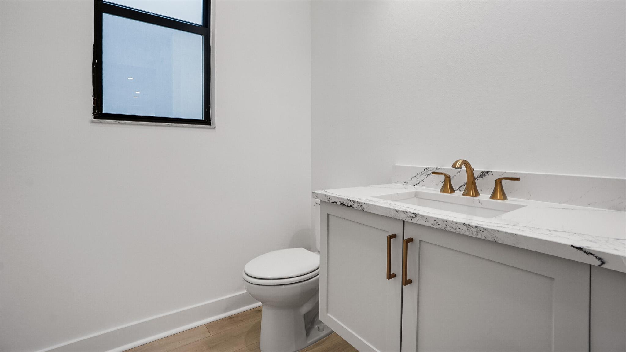 ALTON NEIGHBORHOOD - Residential