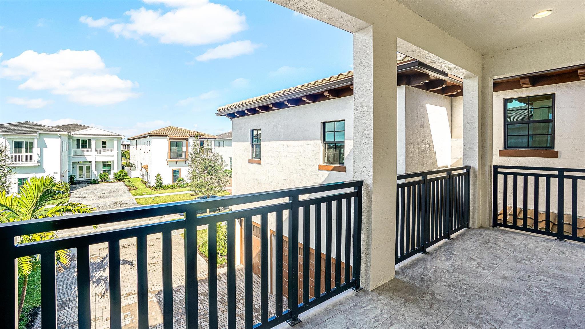 ALTON NEIGHBORHOOD - Residential