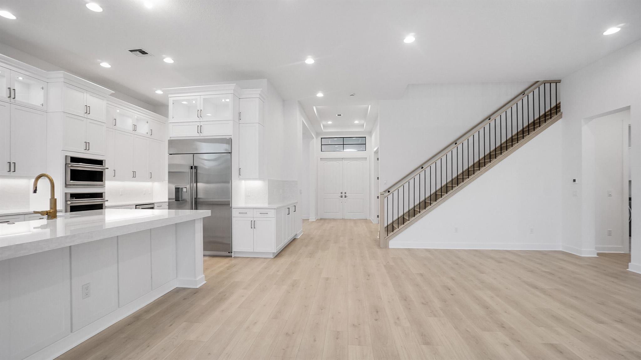 ALTON NEIGHBORHOOD - Residential