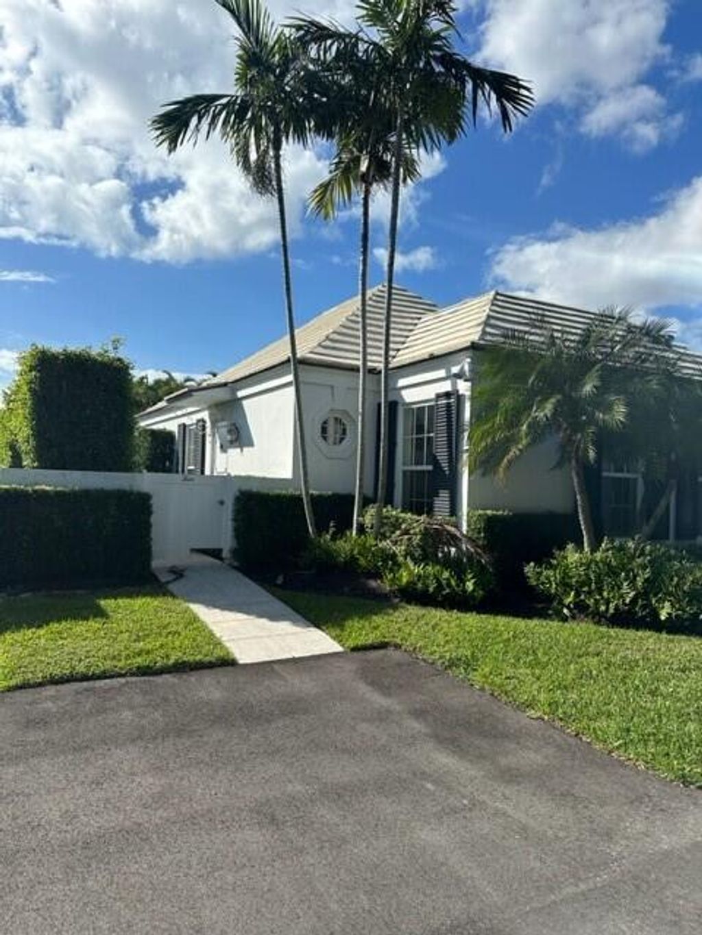 Photo of 5 Little Club Road, Gulfstream, FL 33483 (MLS # R10933659)