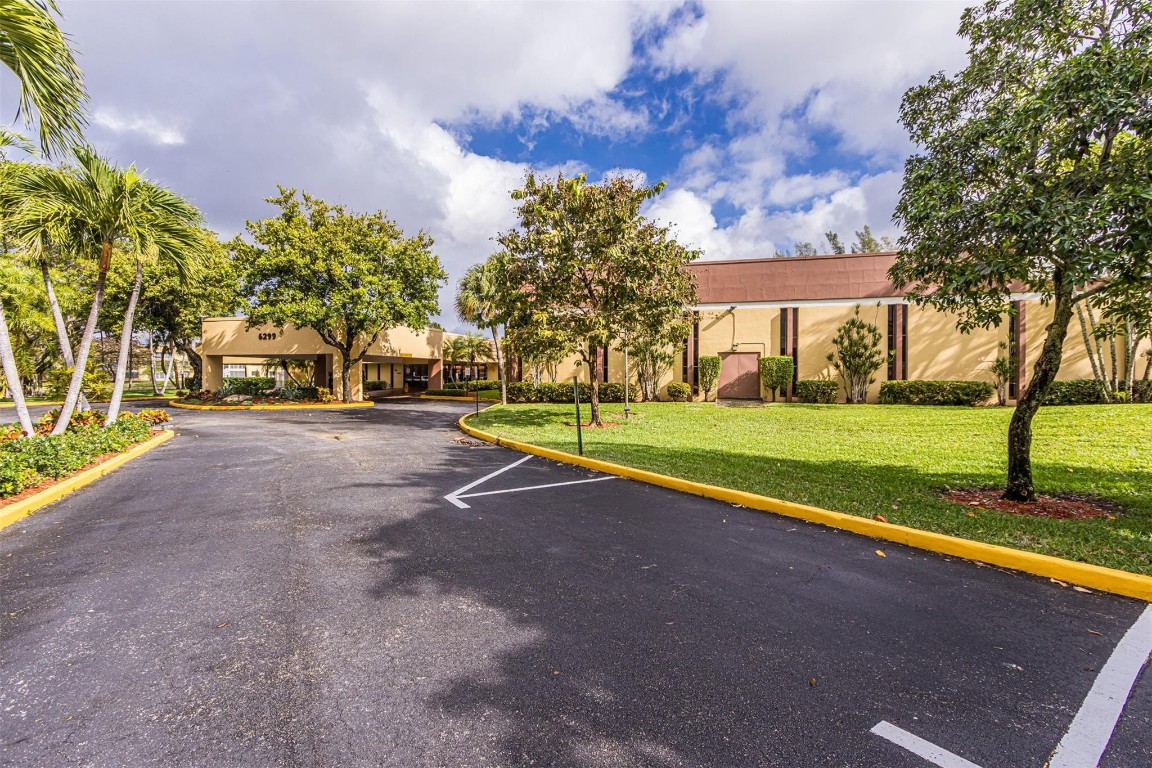 Bermuda Club - Residential Lease