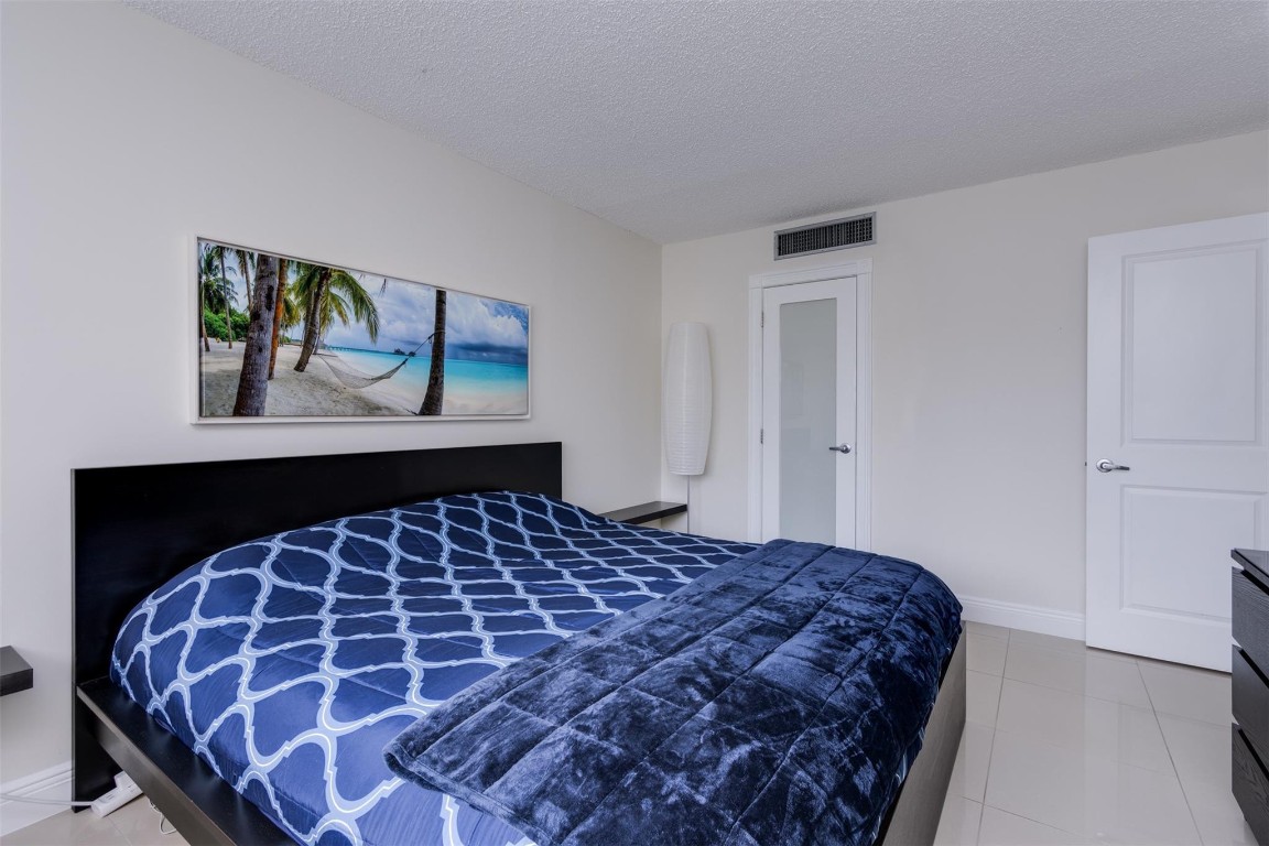 Bermuda Club - Residential Lease