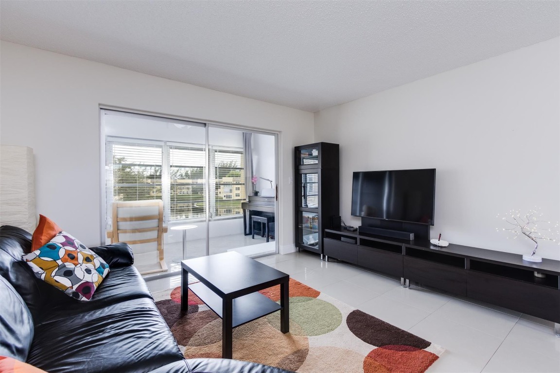 Bermuda Club - Residential Lease