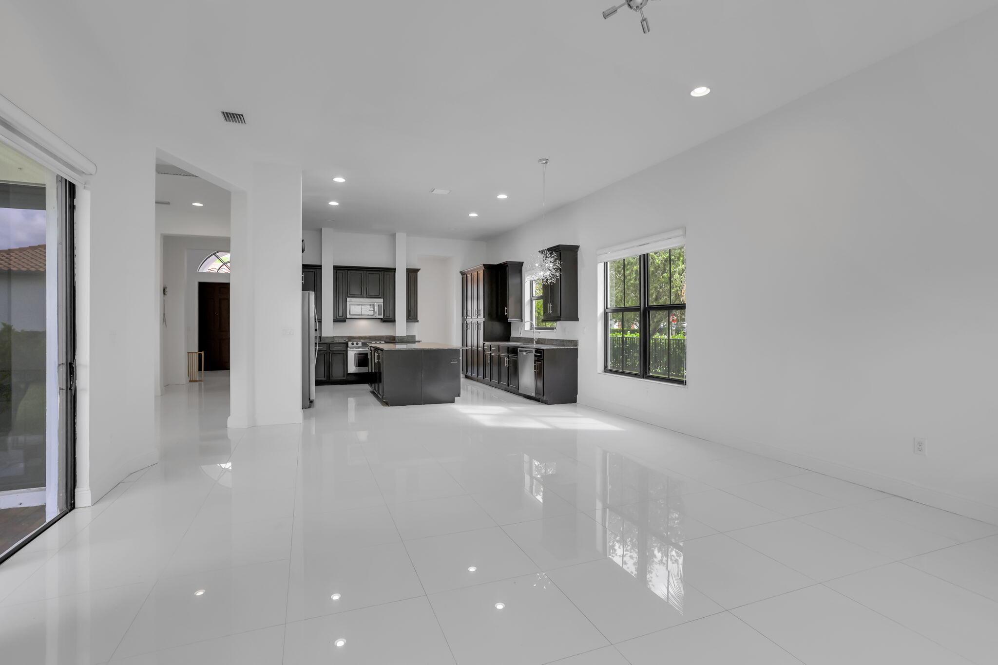 OSPREY OAKS - Residential