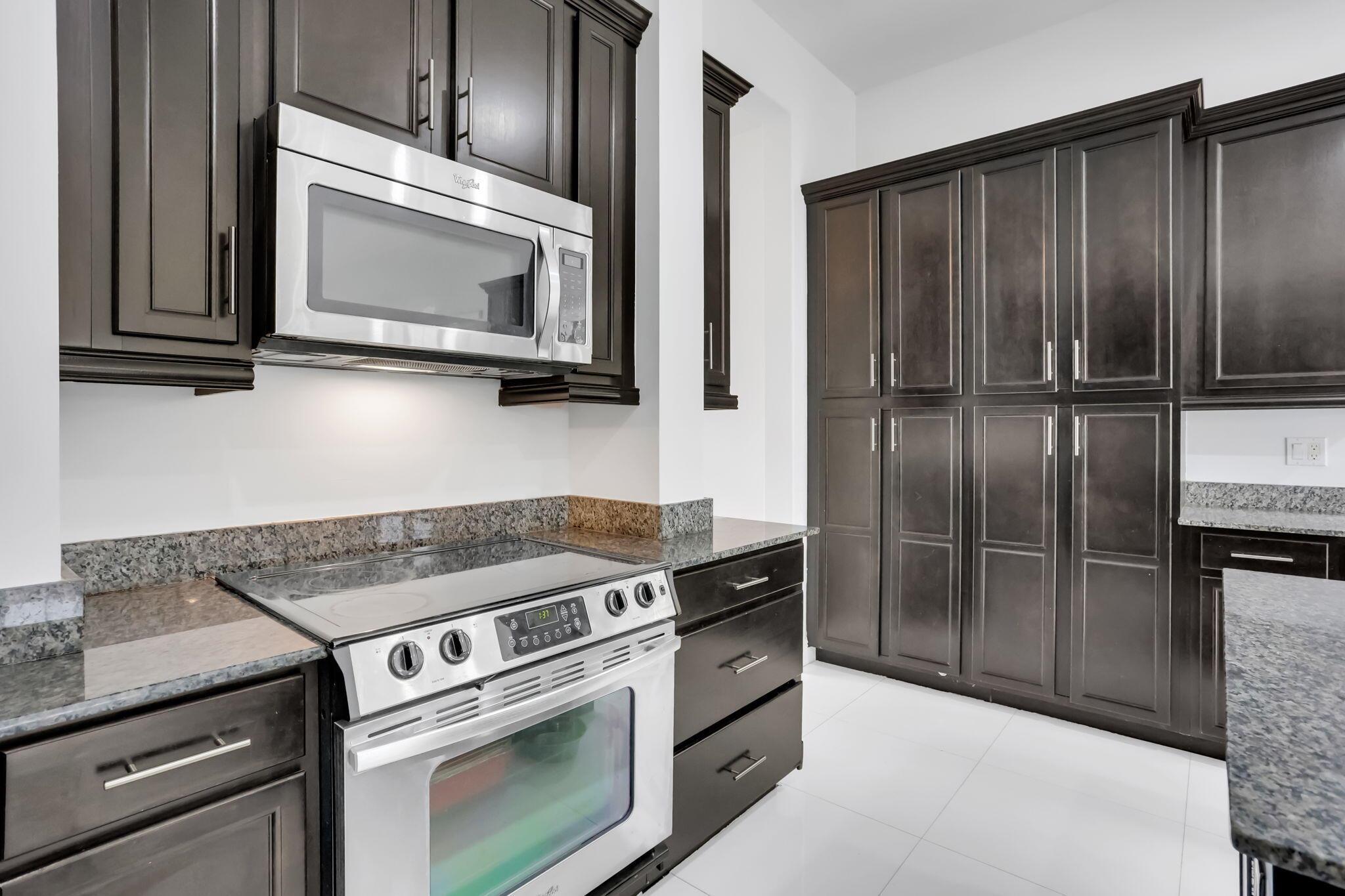 OSPREY OAKS - Residential