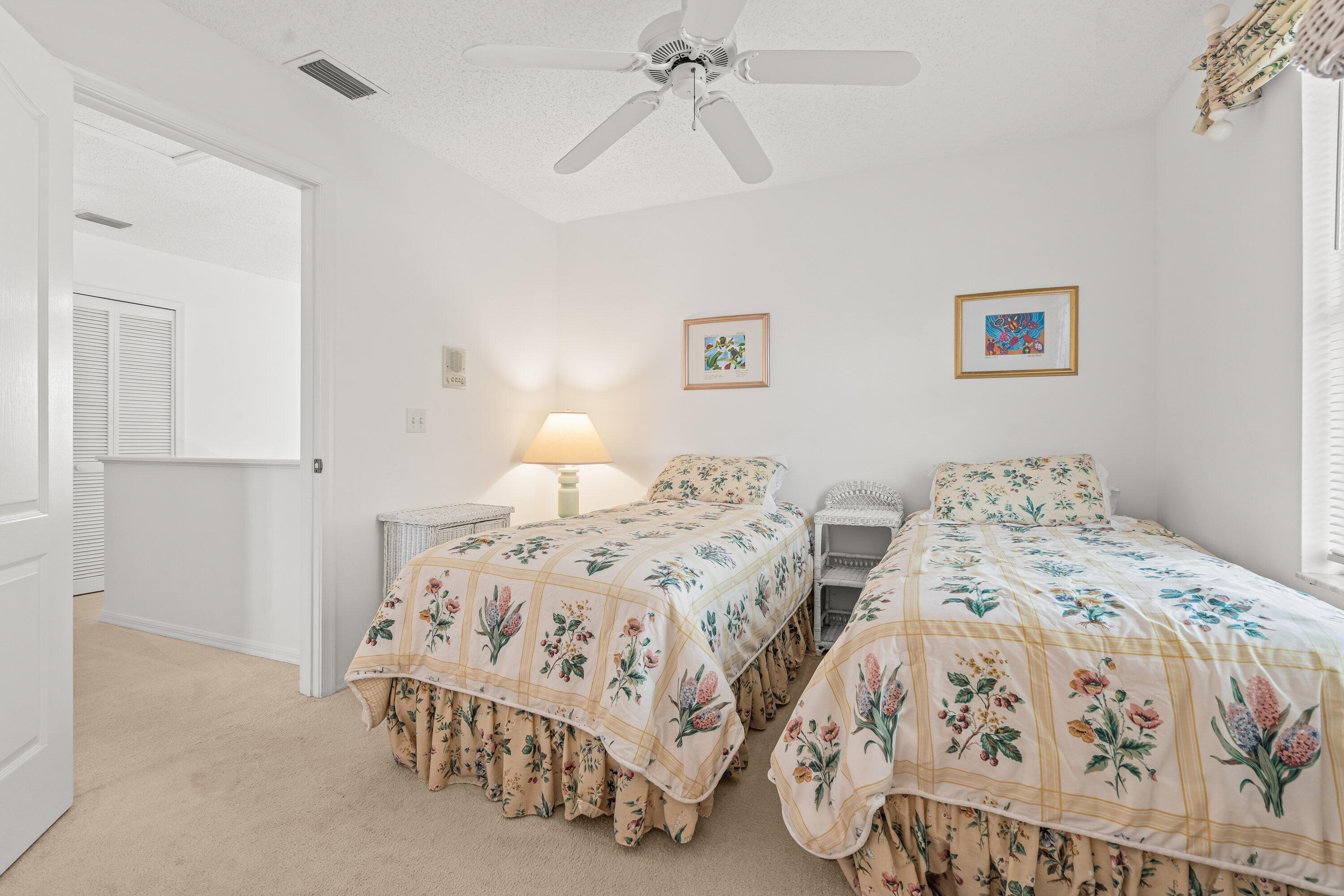 FAIRWAY COVE OF WELLINGTON - Residential Lease