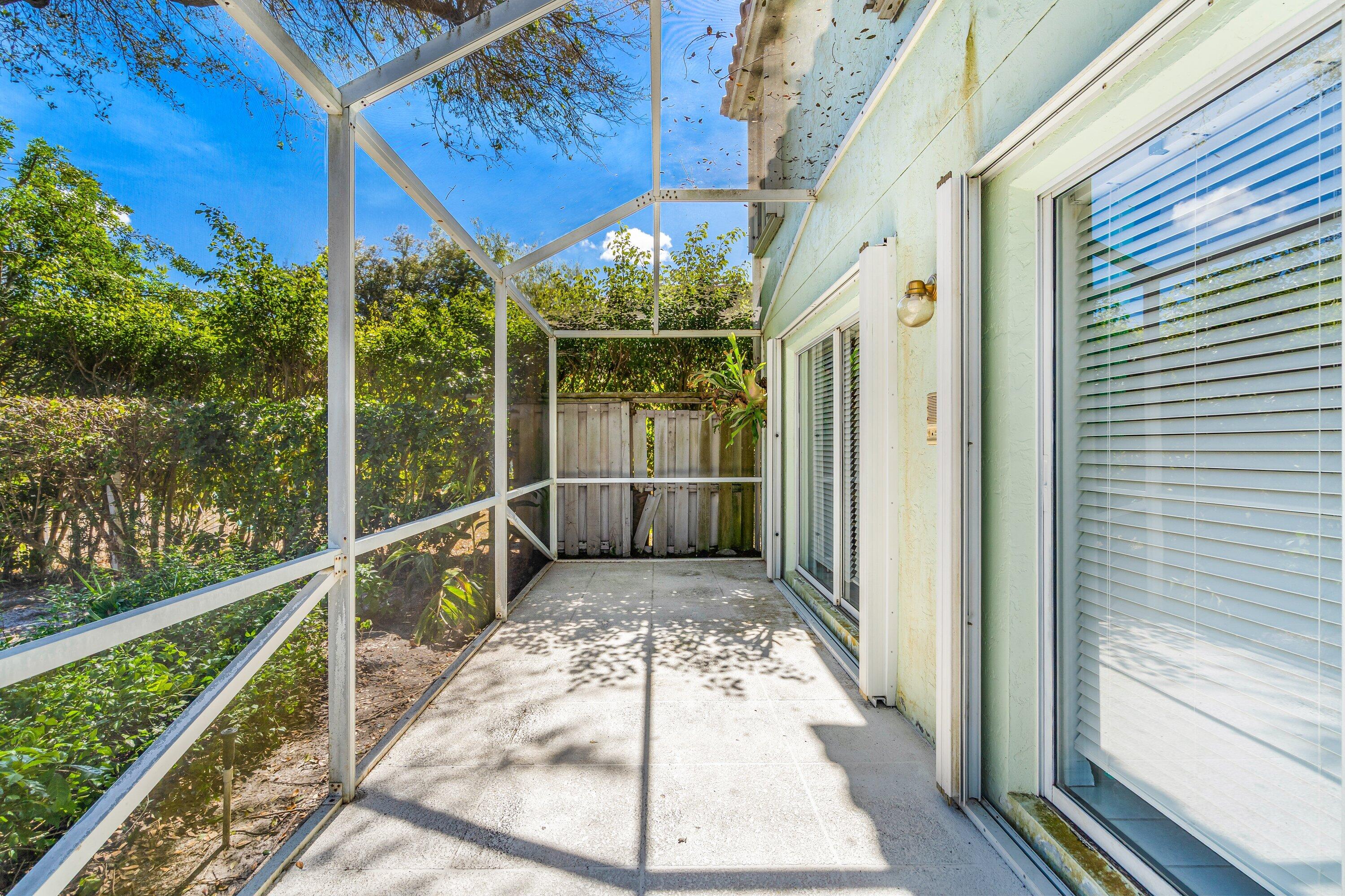 FAIRWAY COVE OF WELLINGTON - Residential Lease