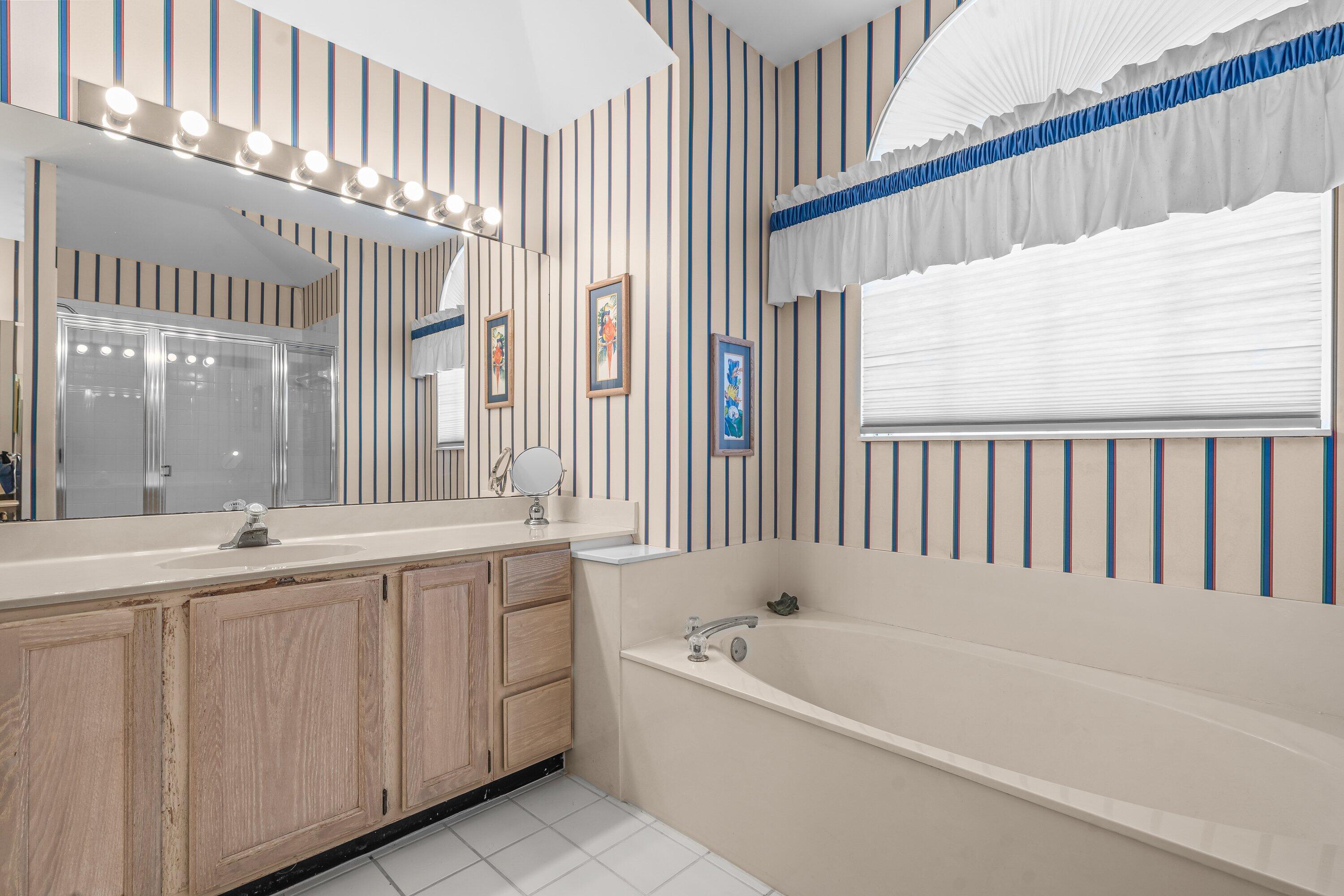 FAIRWAY COVE OF WELLINGTON - Residential Lease