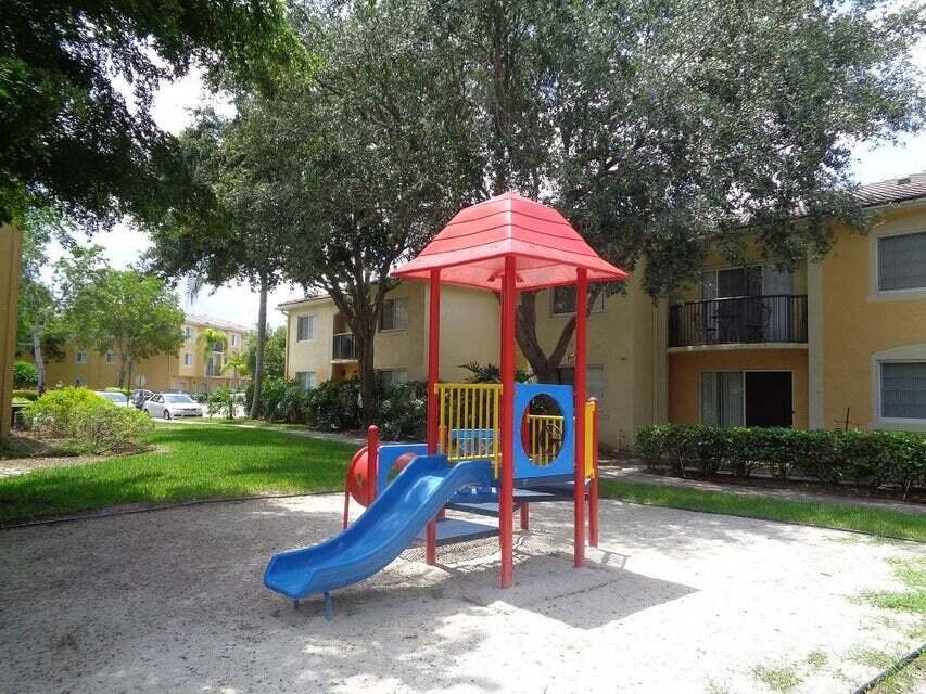 GRAND VIEW AT CRESTWOOD CONDO - Residential Lease