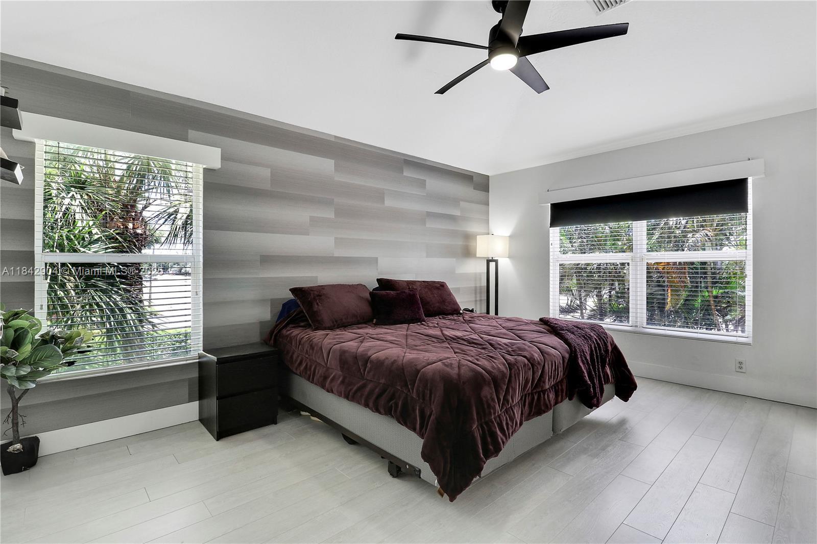 SEMINOLE GARDENS AT WOODB - Residential Lease