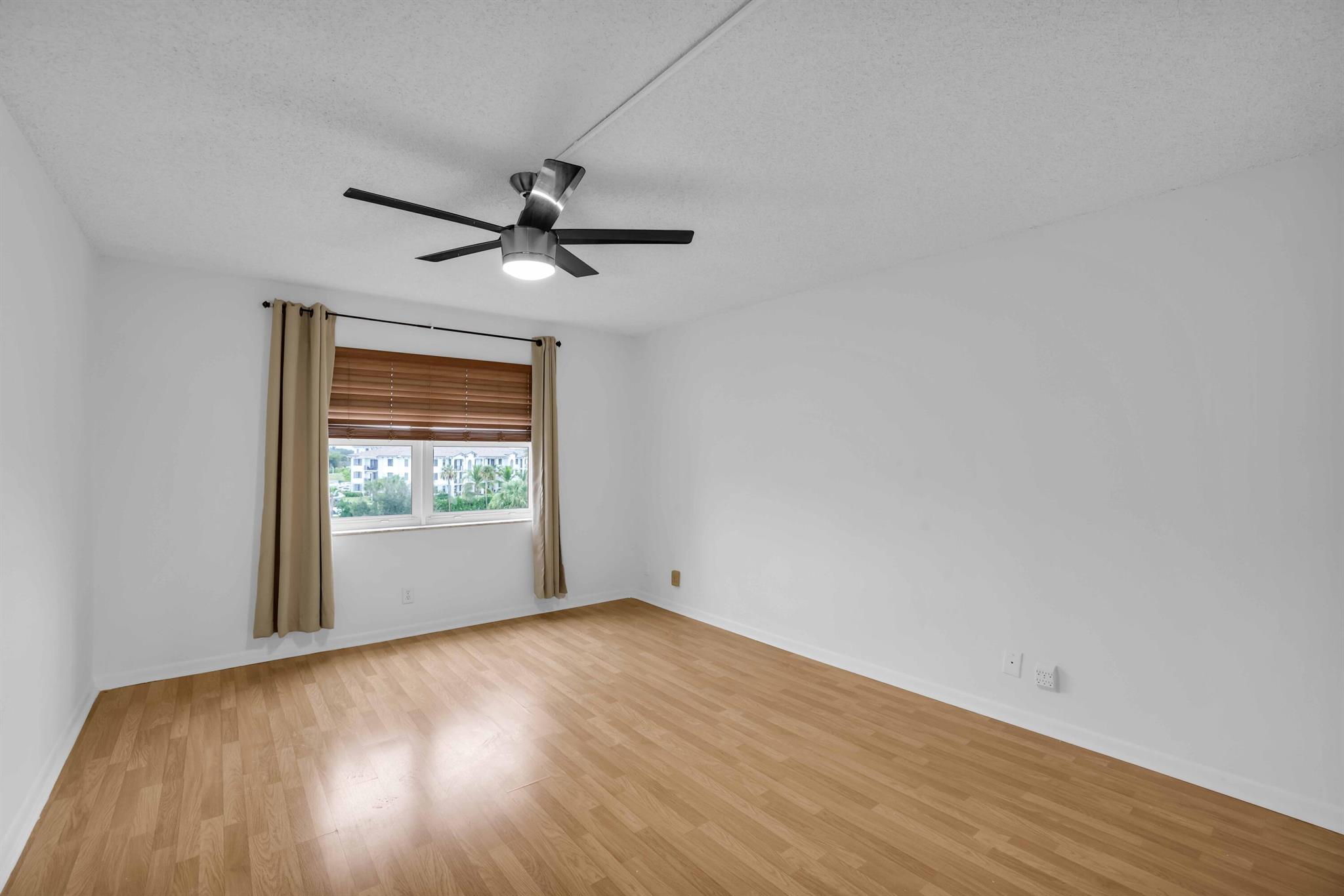 ISLE OF SANDALFOOT - Residential