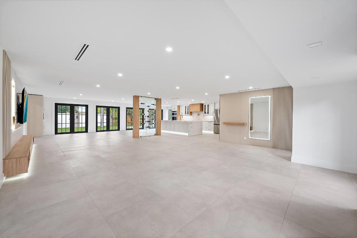 JUPITER IN THE PINES SEC B - Residential