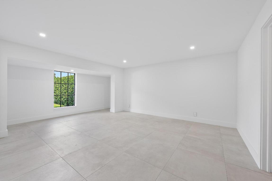 JUPITER IN THE PINES SEC B - Residential