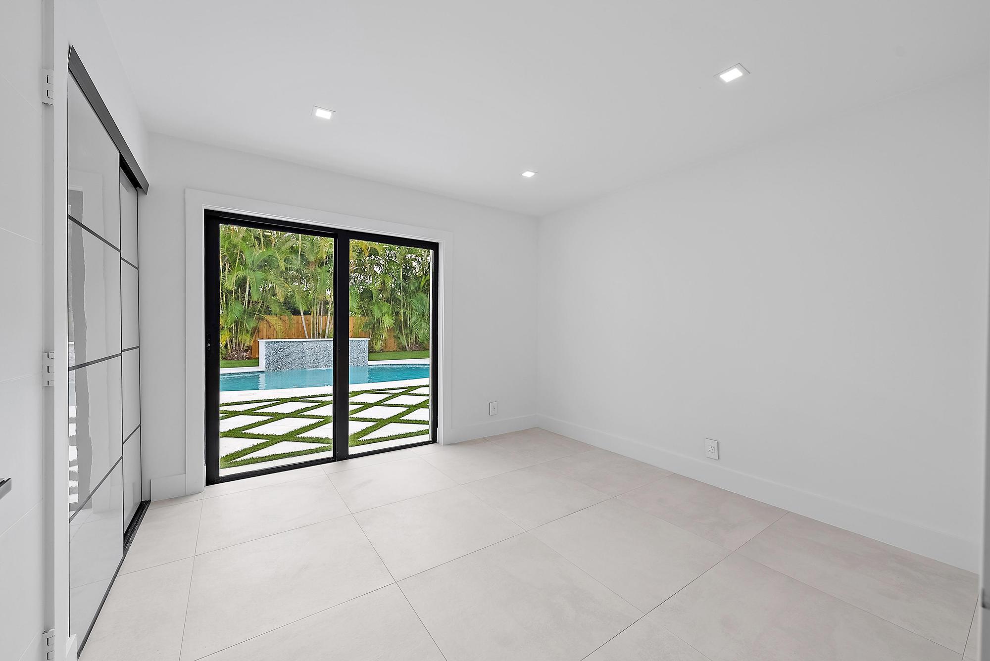 JUPITER IN THE PINES SEC - Residential