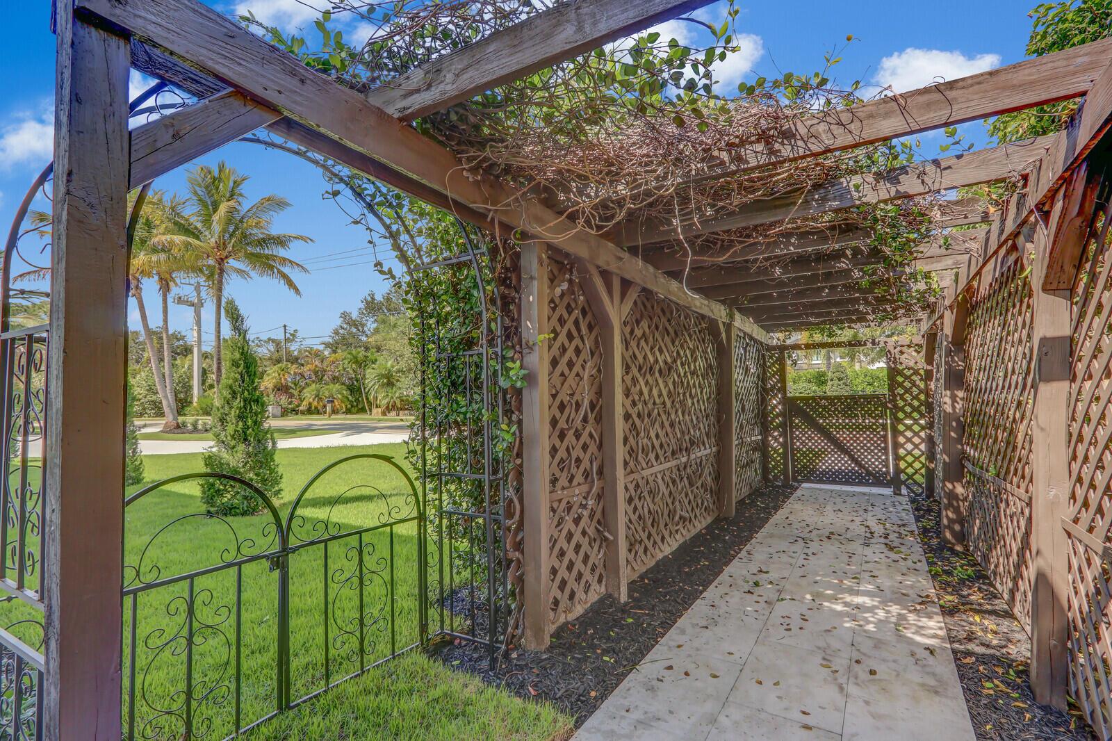 JUPITER IN THE PINES SEC - Residential