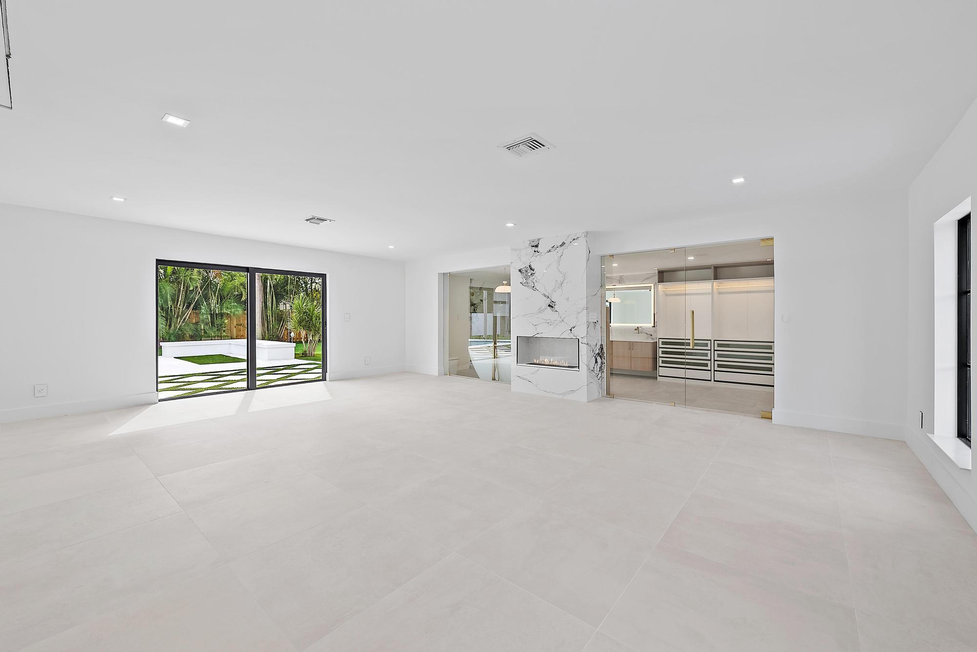 JUPITER IN THE PINES SEC - Residential