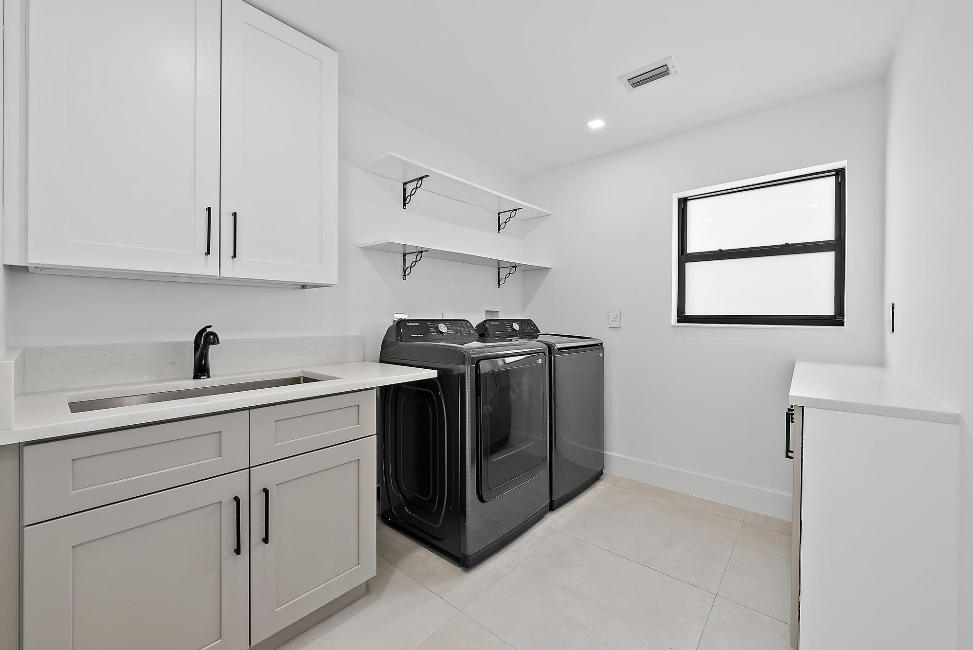 JUPITER IN THE PINES SEC - Residential