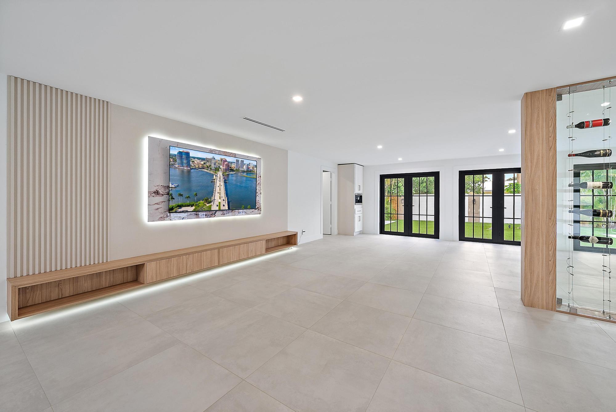 JUPITER IN THE PINES SEC - Residential