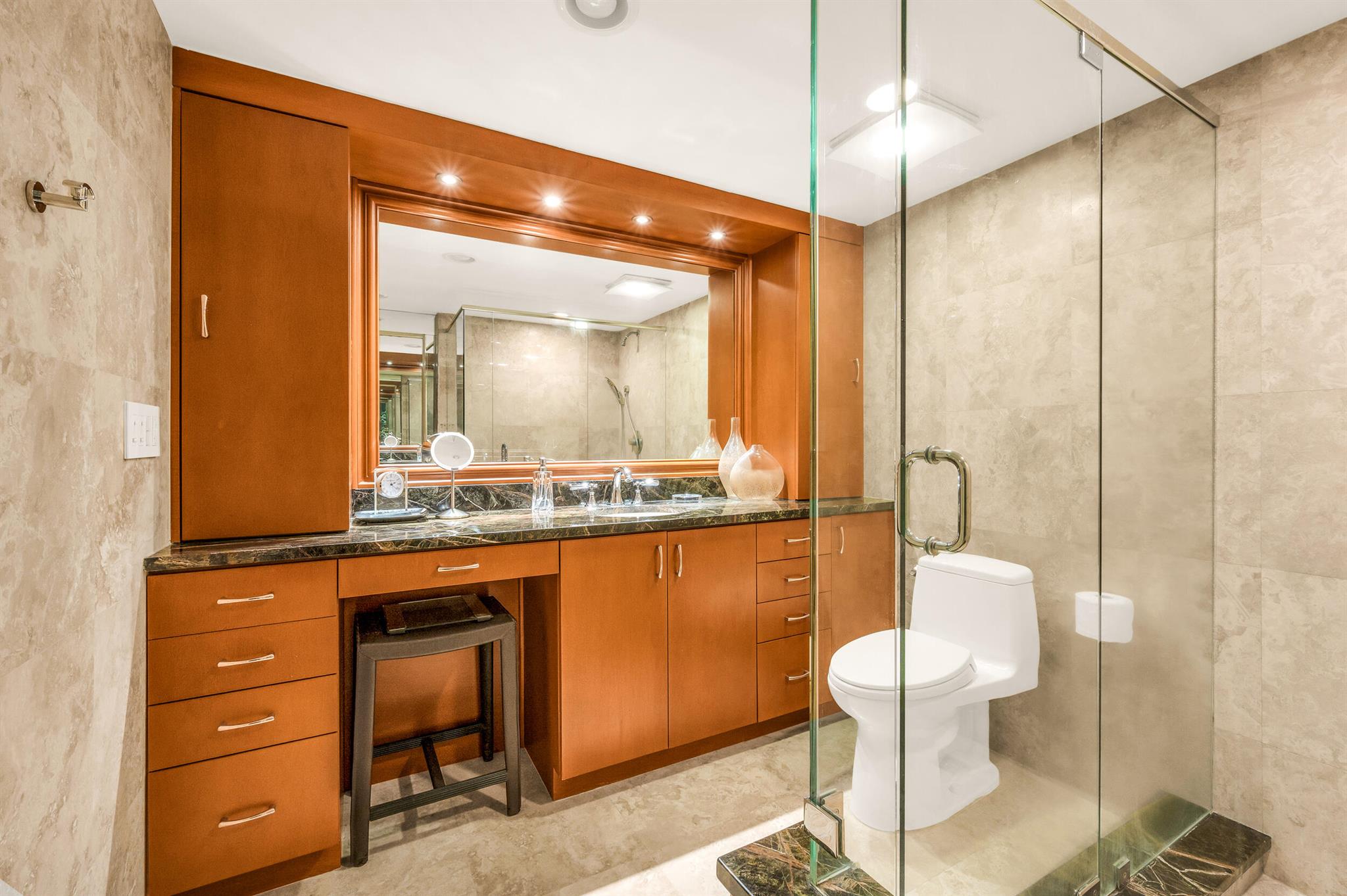 CLOISTER BEACH TOWERS CON - Residential