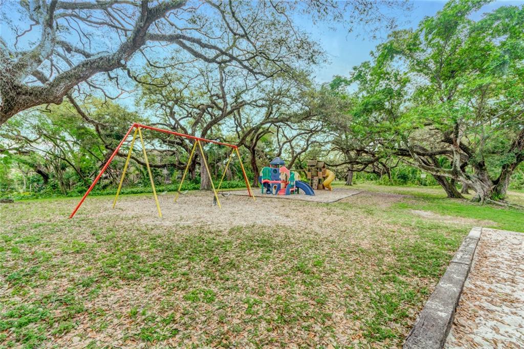 GARDENS - Residential