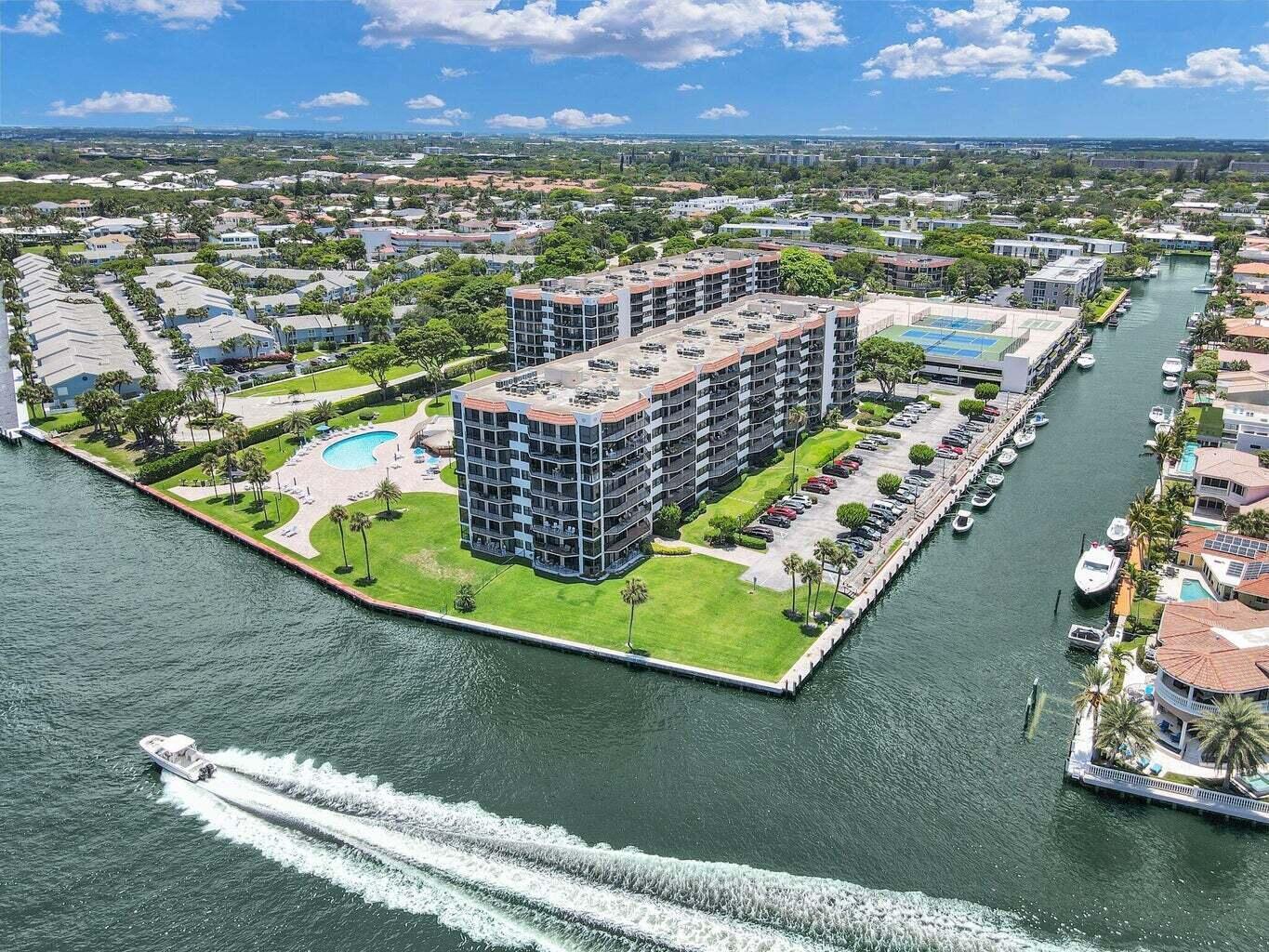 PORTA BELLA EAST - Residential