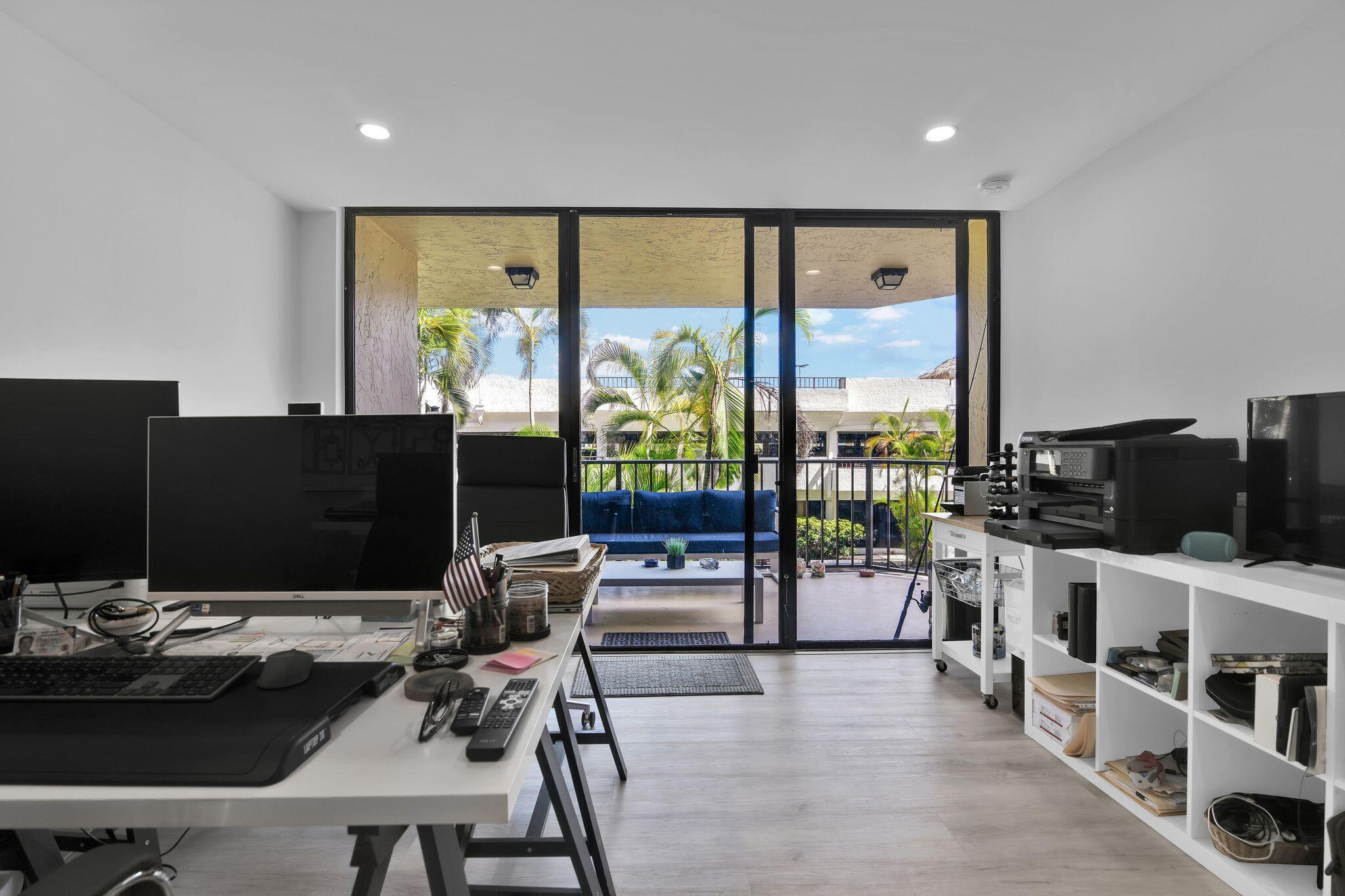 PORTA BELLA EAST - Residential