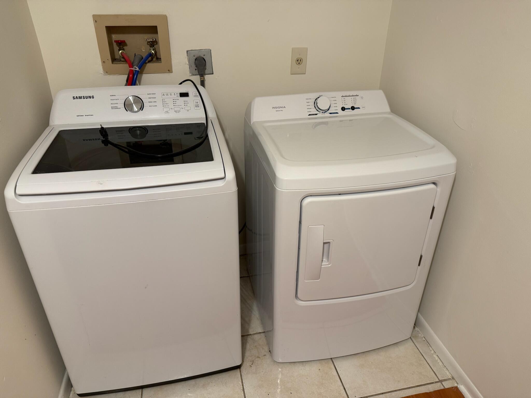 DORADO AT HAMPTONS WEST - Residential