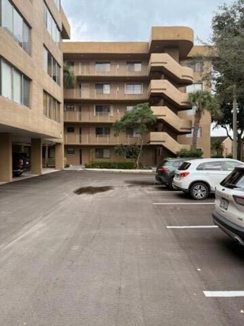 8030 Hampton Boulevard 414 North Lauderdale FL 33068