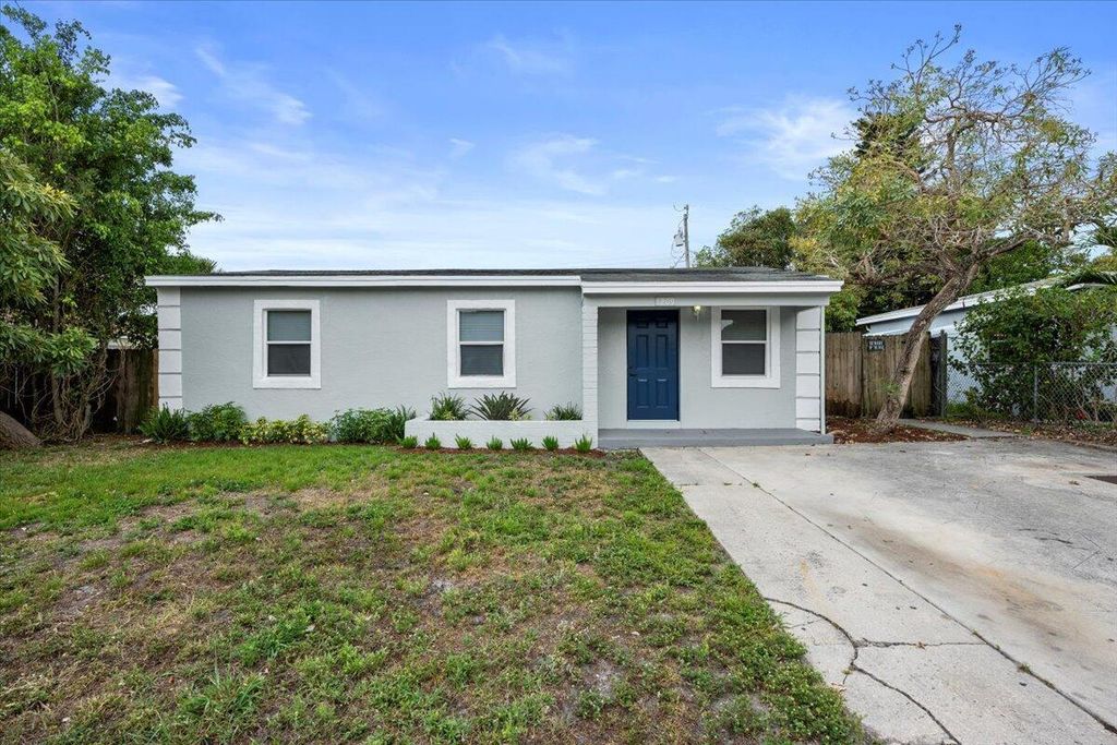 Photo of 1209 14th Court S, Lake Worth Beach, FL 33460 (MLS # R11080283)