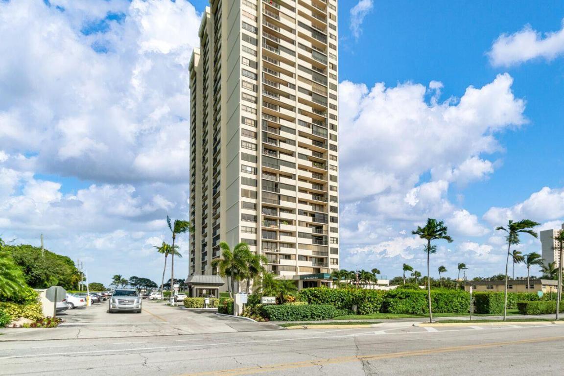 PALM BEACH HOUSE CONDO - Residential Lease