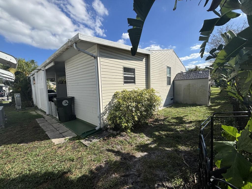 TALLOWWOOD ISLE - Residential