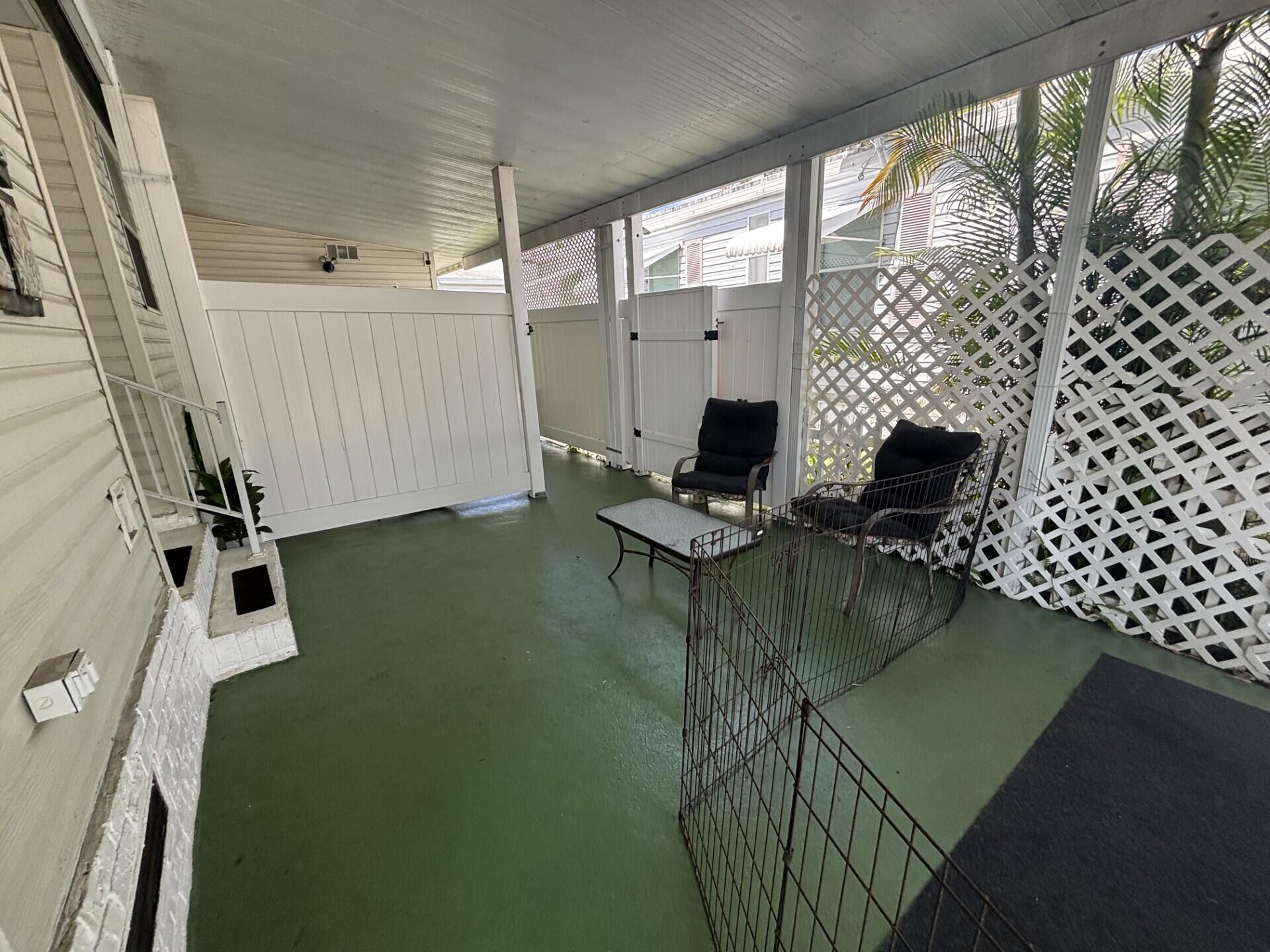 TALLOWWOOD ISLE - Residential