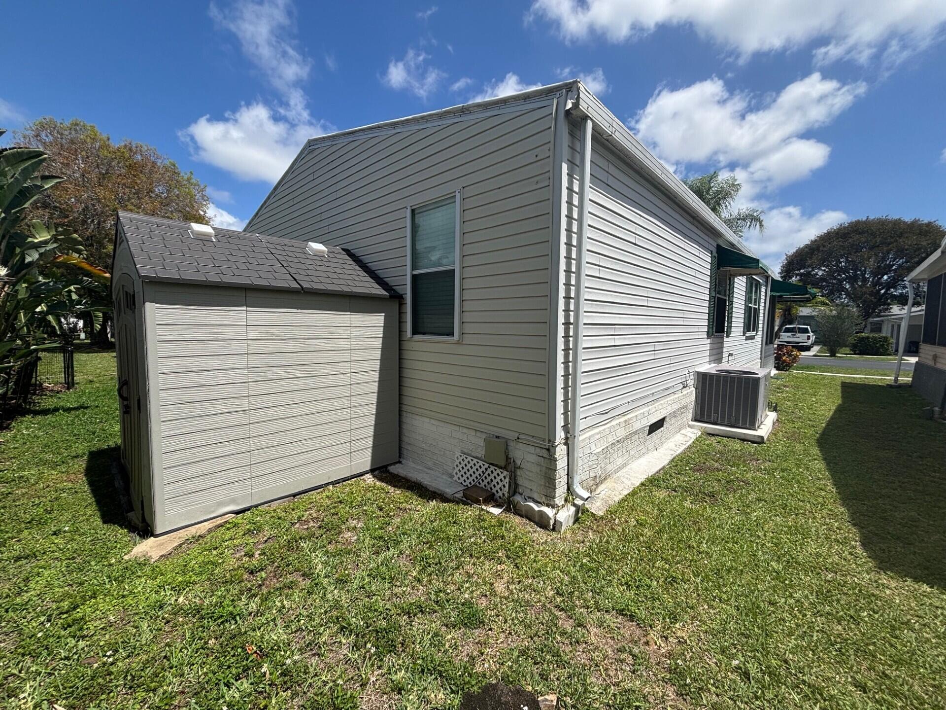 TALLOWWOOD ISLE - Residential