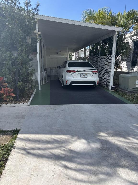 TALLOWWOOD ISLE - Residential