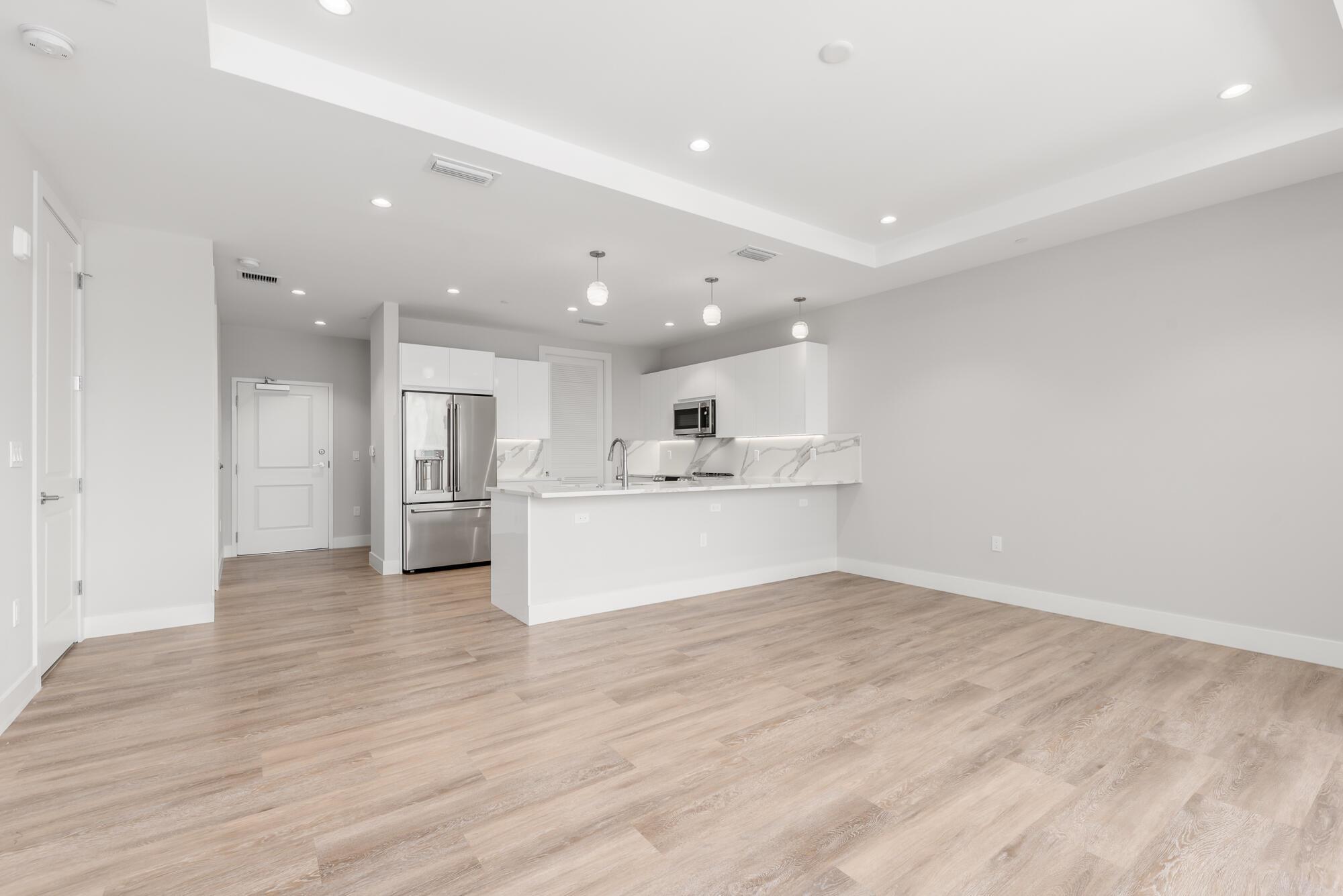 SAILFISH COVE CONDOMINIUM - Residential Lease
