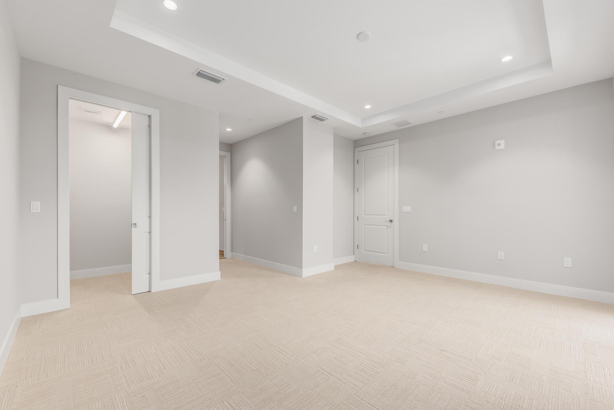 SAILFISH COVE CONDOMINIUM - Residential Lease