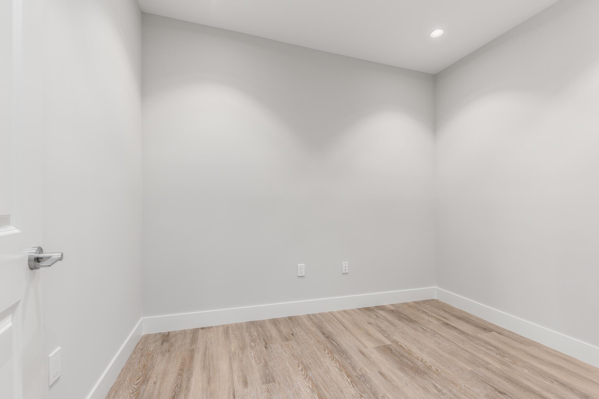 SAILFISH COVE CONDOMINIUM - Residential Lease