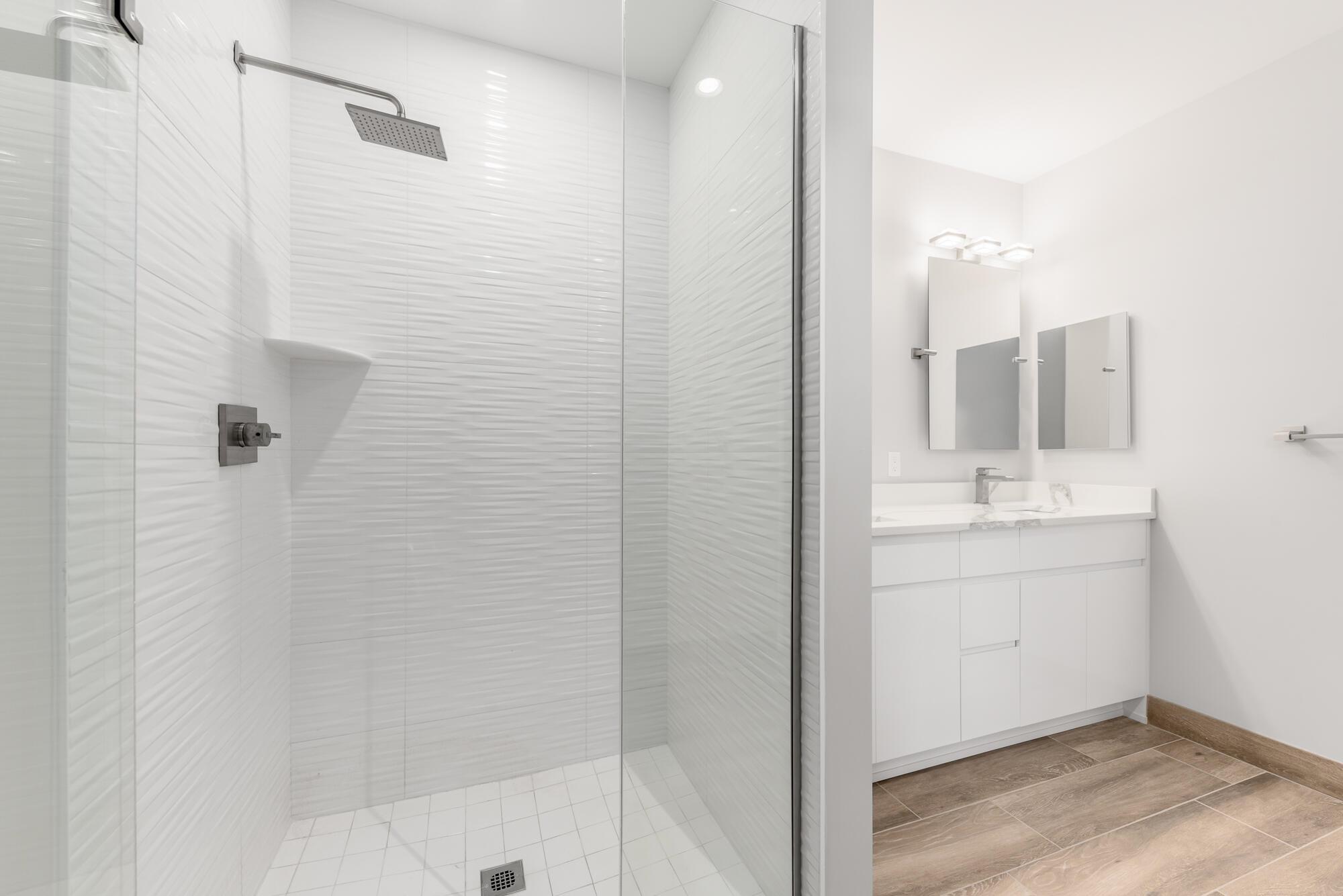 SAILFISH COVE CONDOMINIUM - Residential Lease