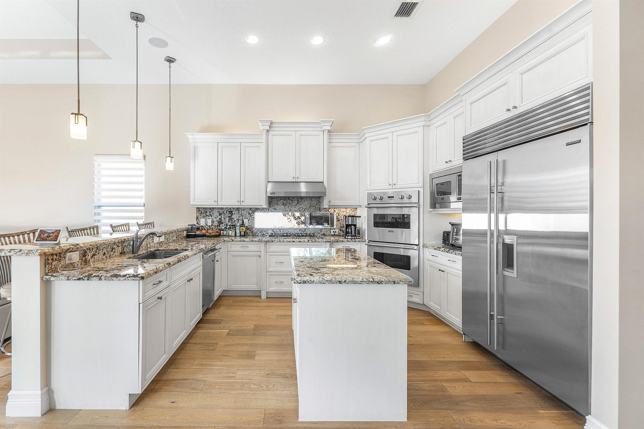 THE BRIDGES - Residential