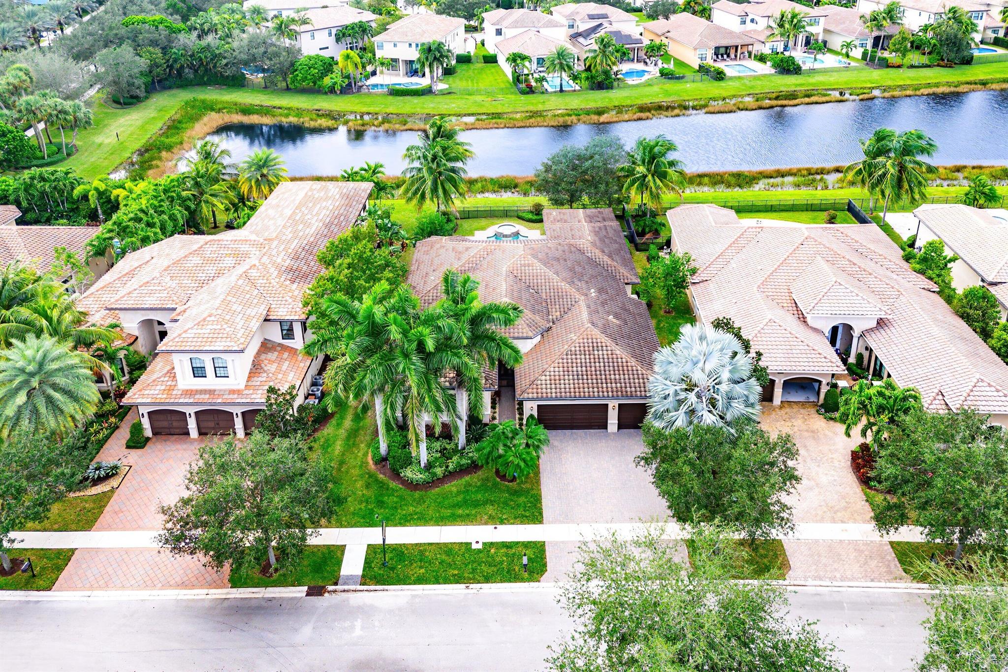 THE BRIDGES - Residential