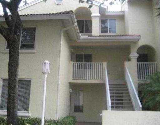 STERLING VILLAGES OF PALM BEACH LAKES CONDO - Residential Lease