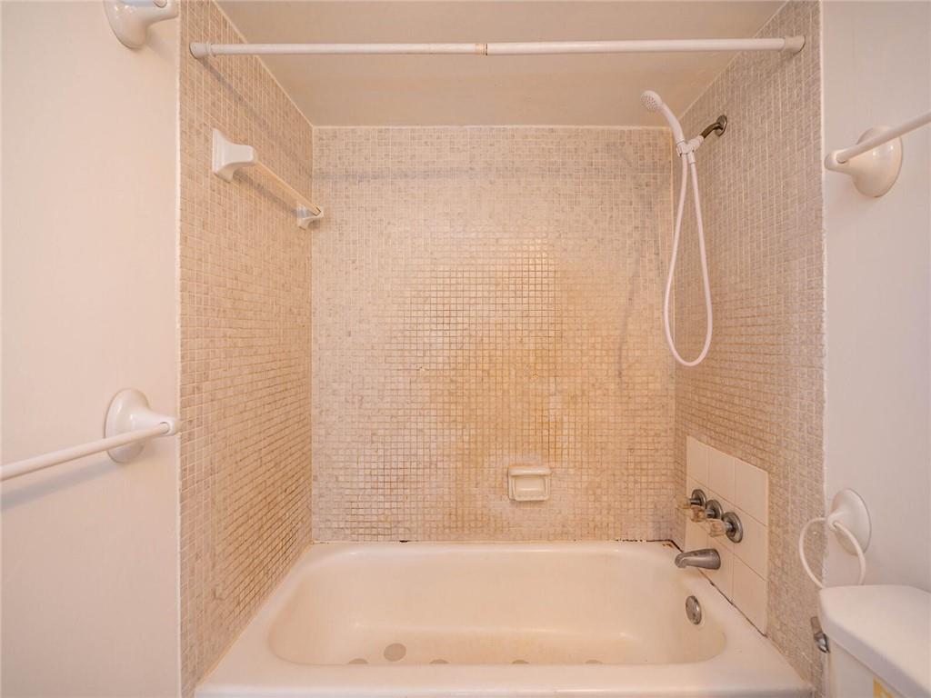 SOMERSET - Residential