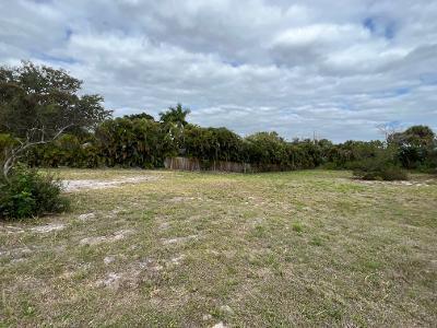 1/2 Acre High and Dry, Cleared Lot in Highly Desirable Papaya Village / Hobe Hills!!! Come build your dream home on this great spacious 1/2-acre lot measuring 211.87' x 102.8'. Zoning allows for a main home and detached guest home and/or a garage or workshop in this Non-HOA Community. This lot is across the street from Jonathan Dickinson State Park. Hobe Sound's beautiful white sandy beaches are less than 3 miles away, plus lots of boutique shopping and dining. Easy access to I-95, The Hobe Sound Polo Grounds and so much more! Public Boat Ramp and Pickle Ball, Tennis Courts nearby. Hobe Sound is building a large public pool and tennis park too. This community boasts home priced well over 1 million dollars. This is a great opportunity to build your dream home.