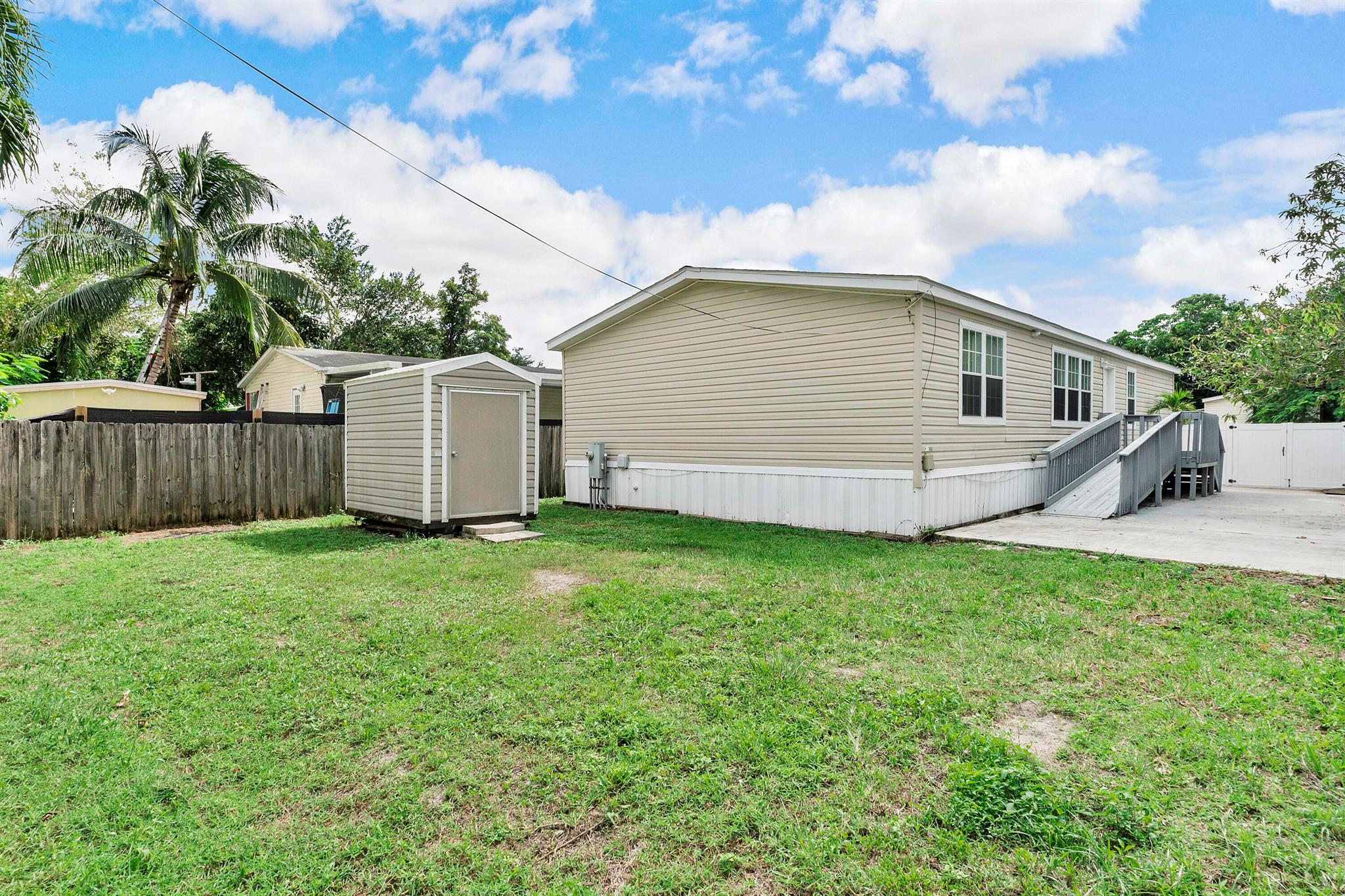 WATERGATE MOBILE HOME - Residential Lease